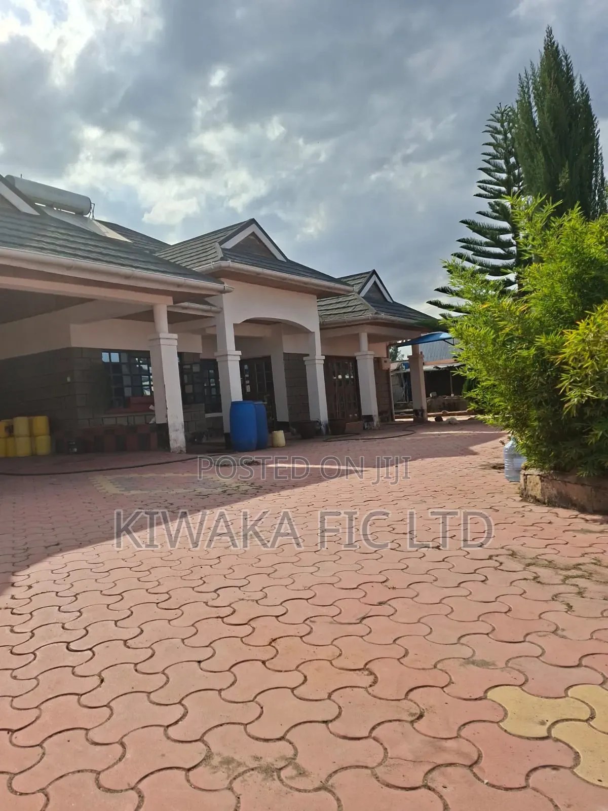 Furnished 4bdrm Bungalow in Joska for sale
