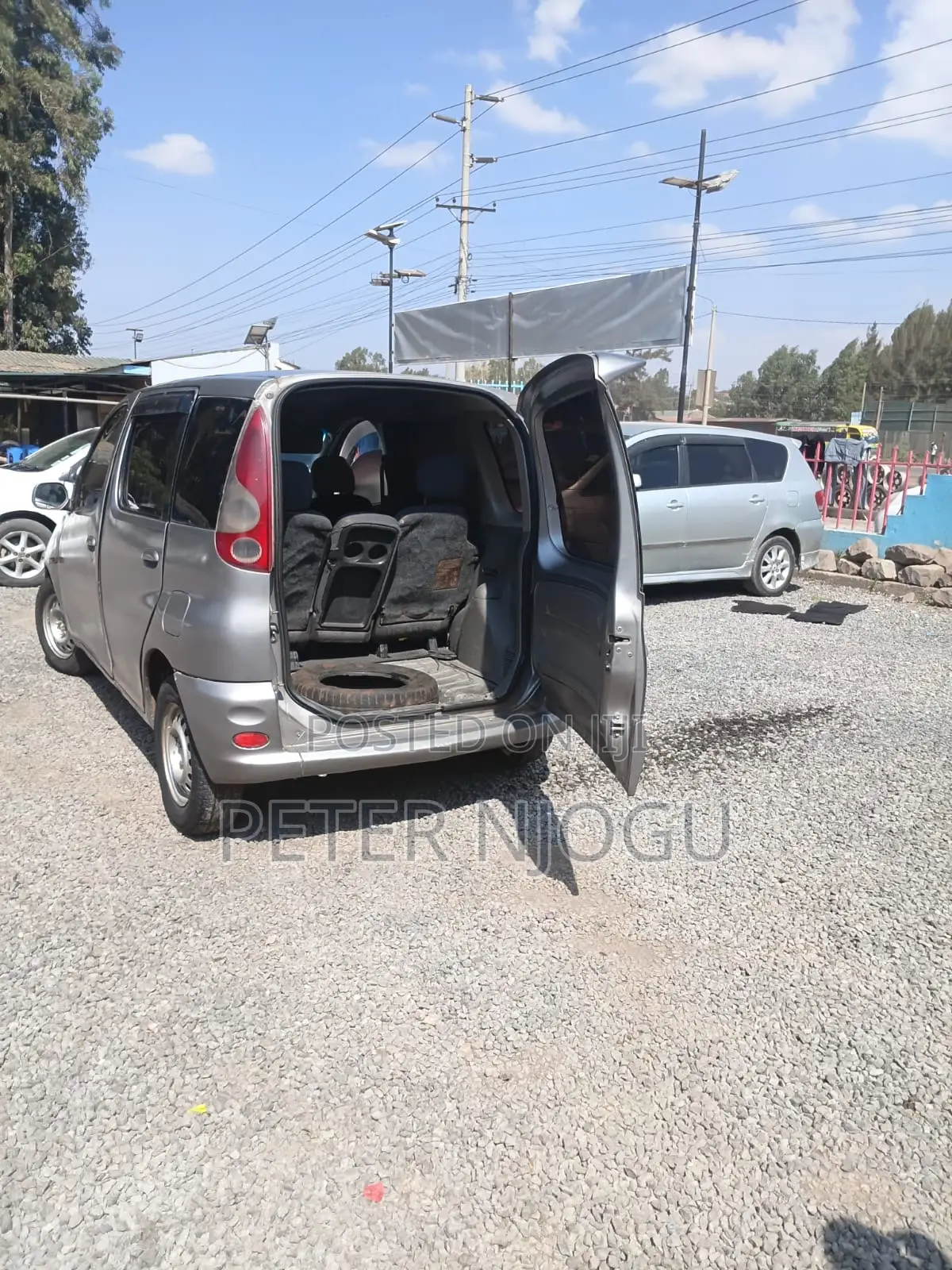 Toyota Fun Cargo 2004 Brown