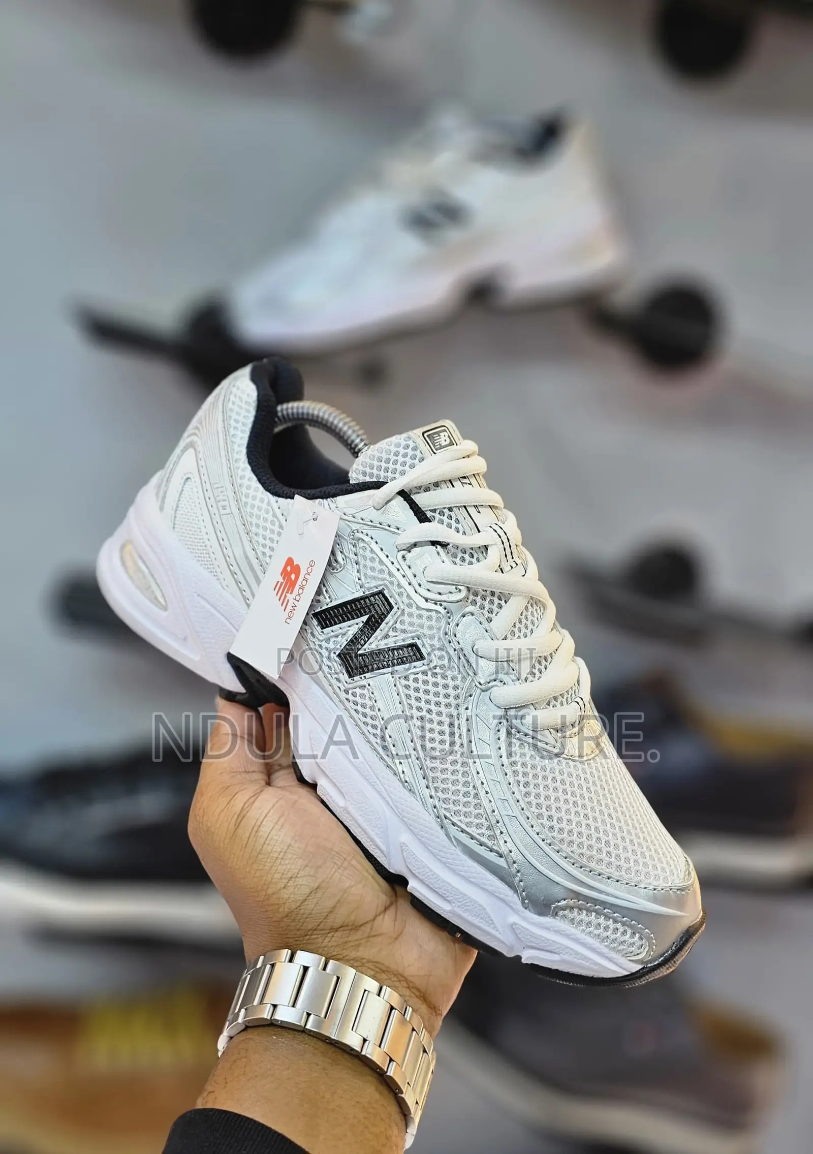 New Balance 740 Shoe Description