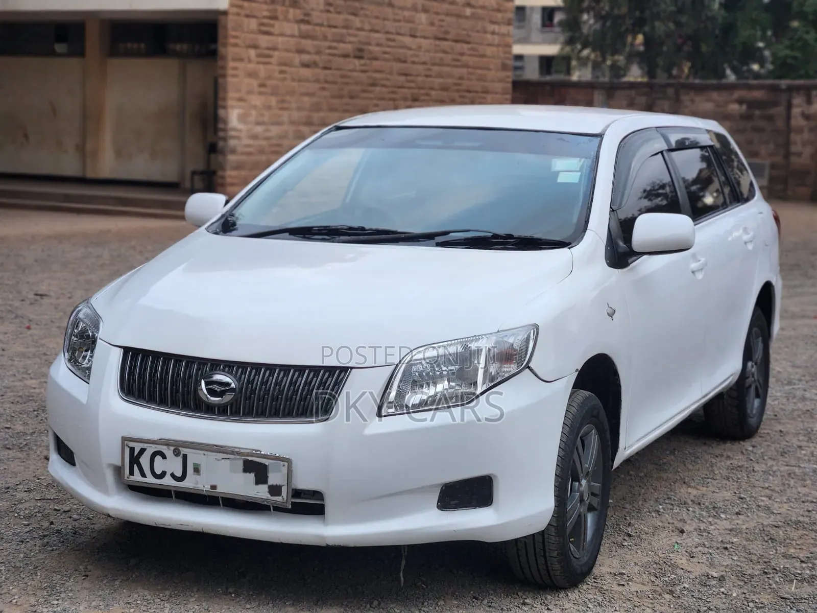 Toyota Corolla Fielder 2010 White