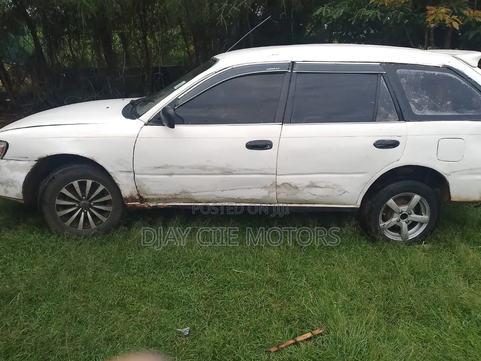 Toyota Corolla II 1998 White