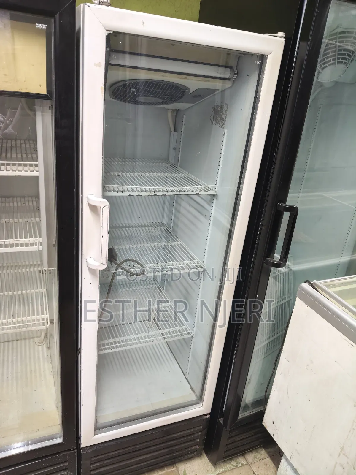 3 Trays Free Standing Display Fridge