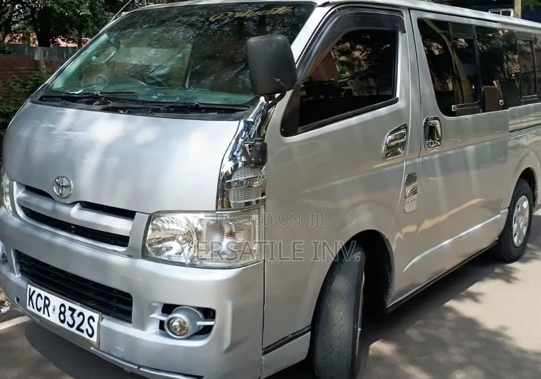 Toyota HiAce 2011 Silver