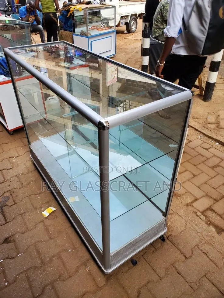 Aluminium Shop Display