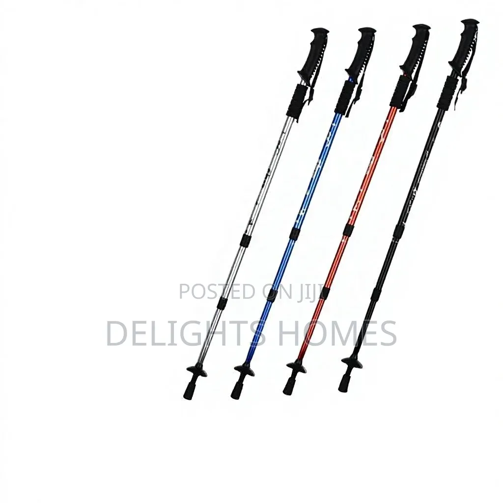Trekking Poles Featuring T-Shaped Handles_yu