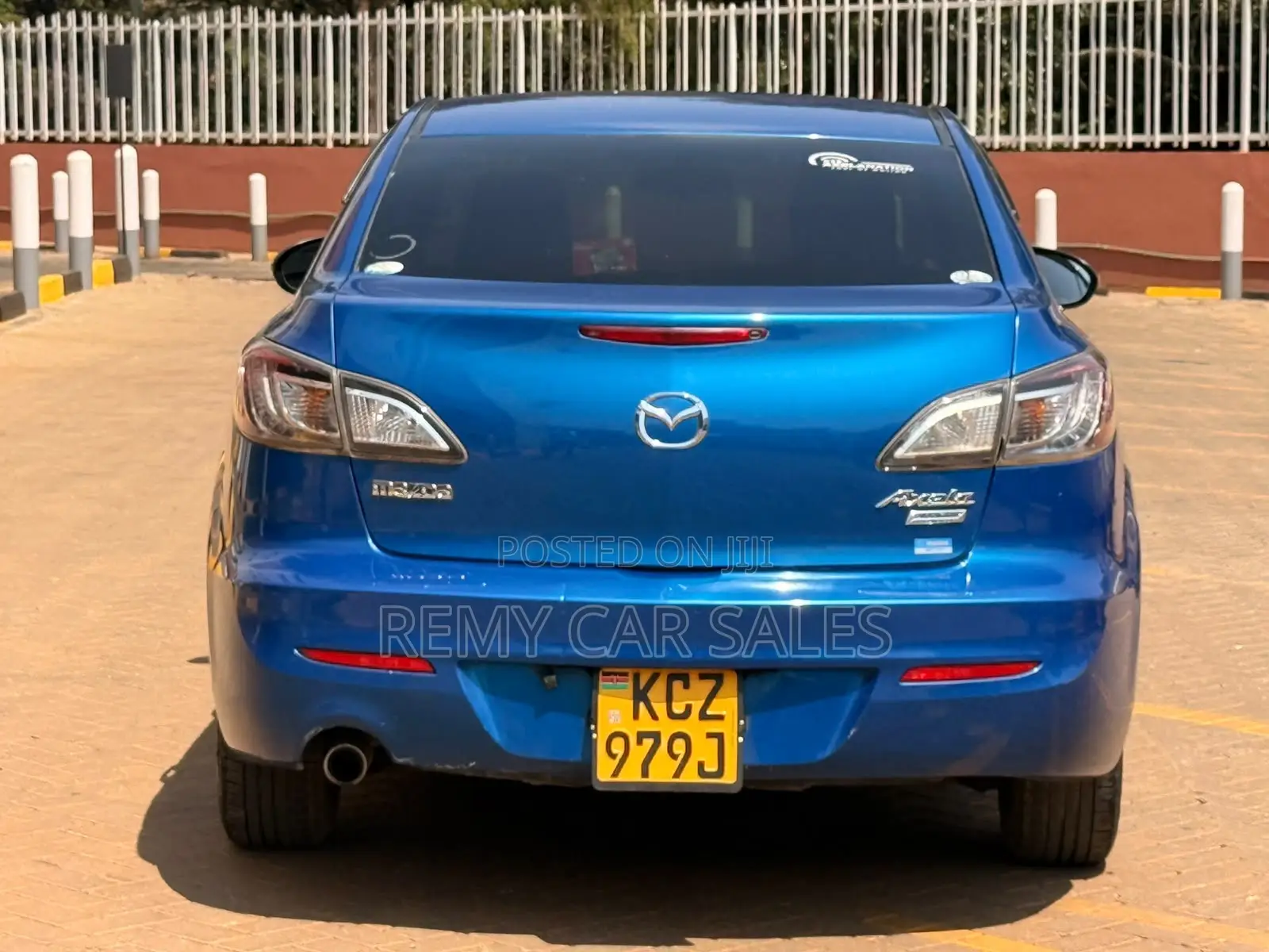 Mazda Axela 2013 Blue