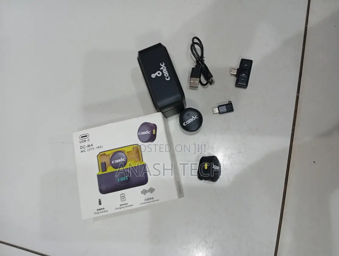 M4 C C Portable Wireless Microphone for Live Streaming Interviews
