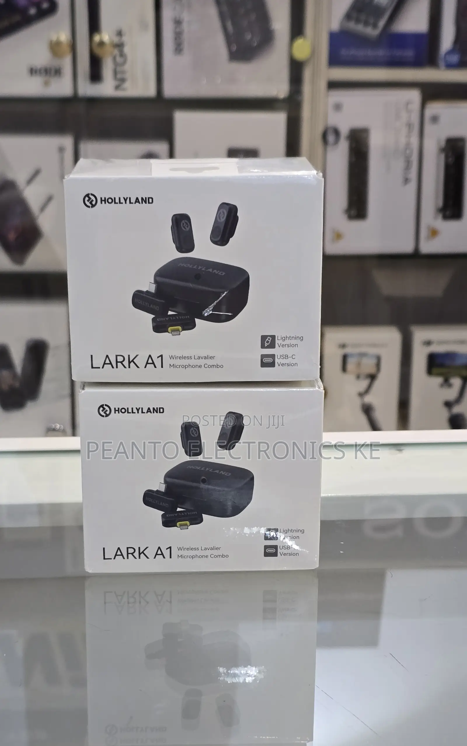 Hollyland LARK A1 Combo 2-Person Wireless Microphone System