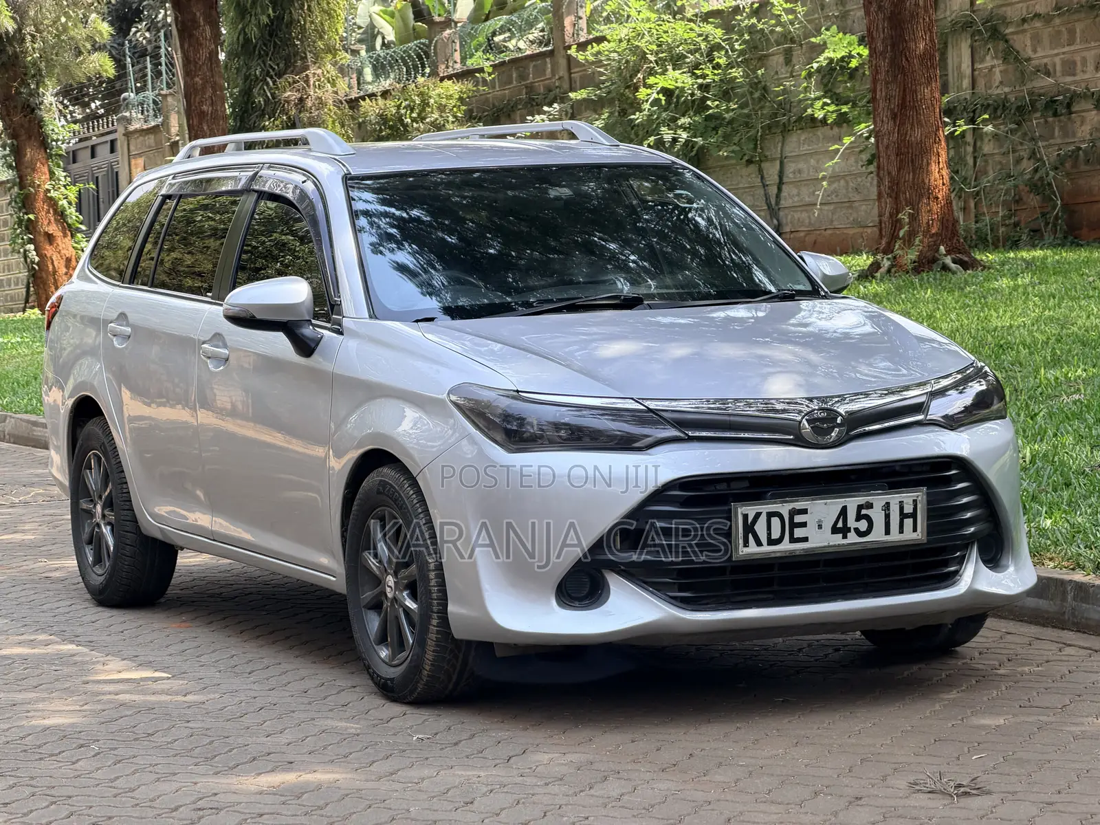 Toyota Corolla Fielder 1.5 Petrol FWD 2016 Silver