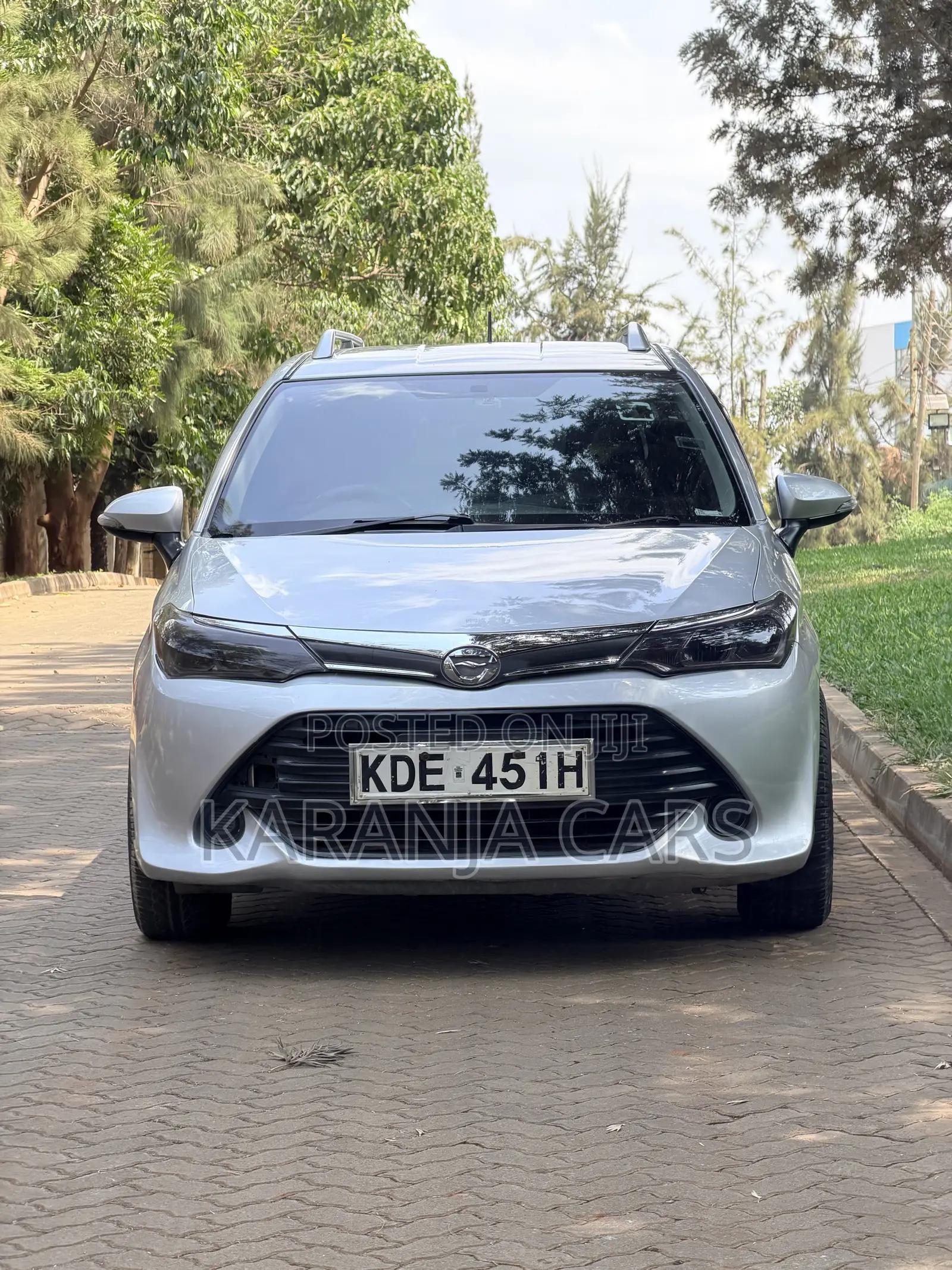 Toyota Corolla Fielder 1.5 Petrol FWD 2016 Silver