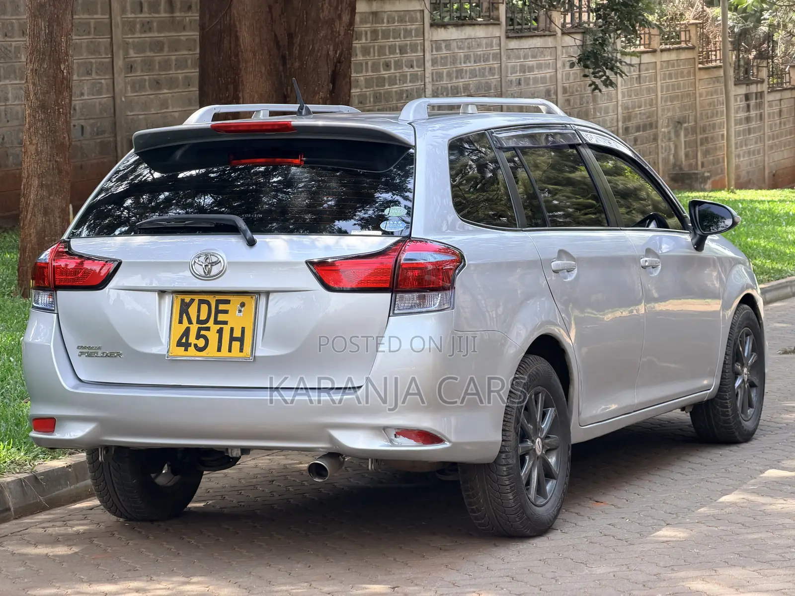 Toyota Corolla Fielder 1.5 Petrol FWD 2016 Silver
