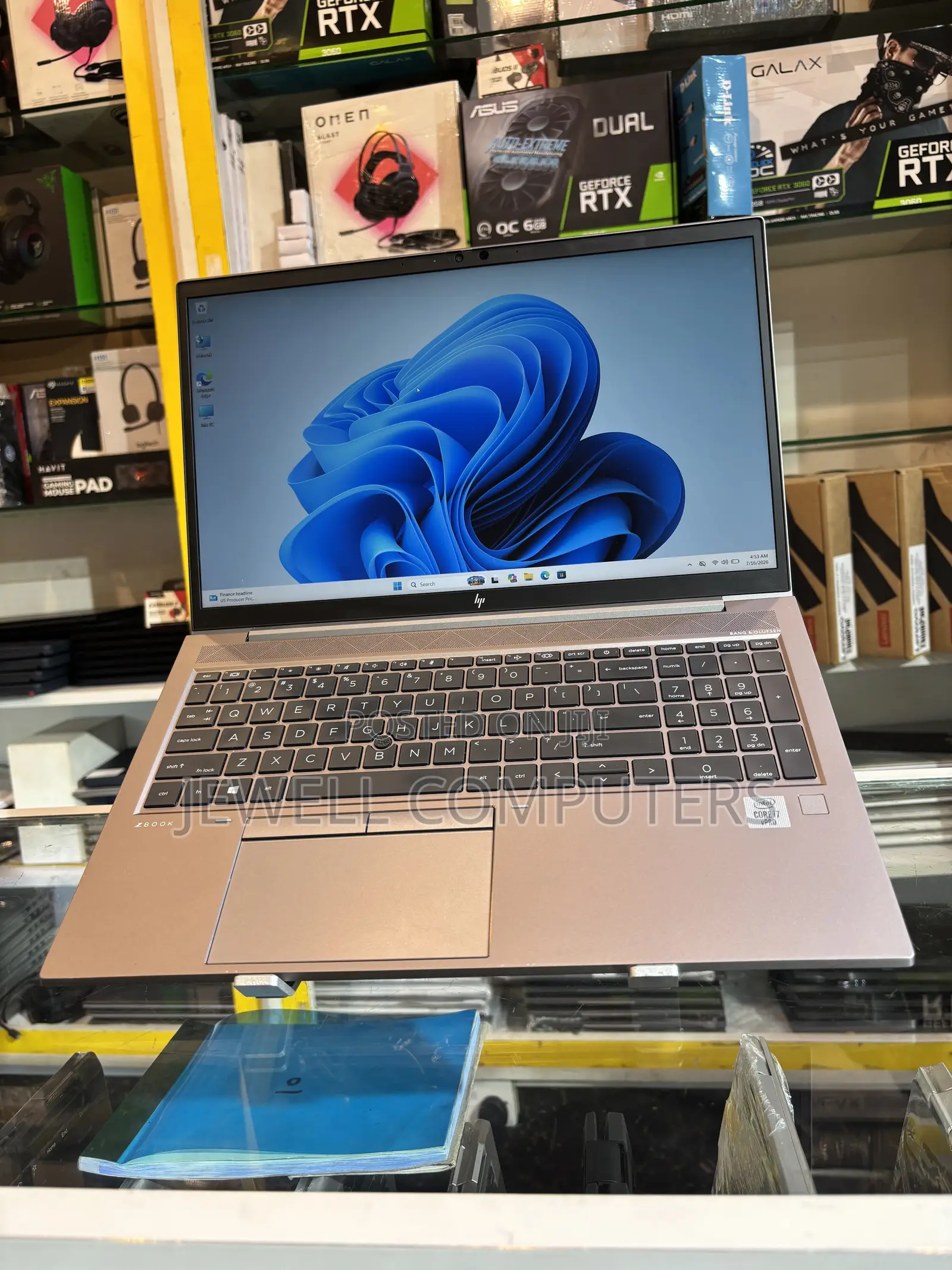 Laptop HP ZBook Firefly 15 G7 16GB Intel Core i7 SSD 256GB