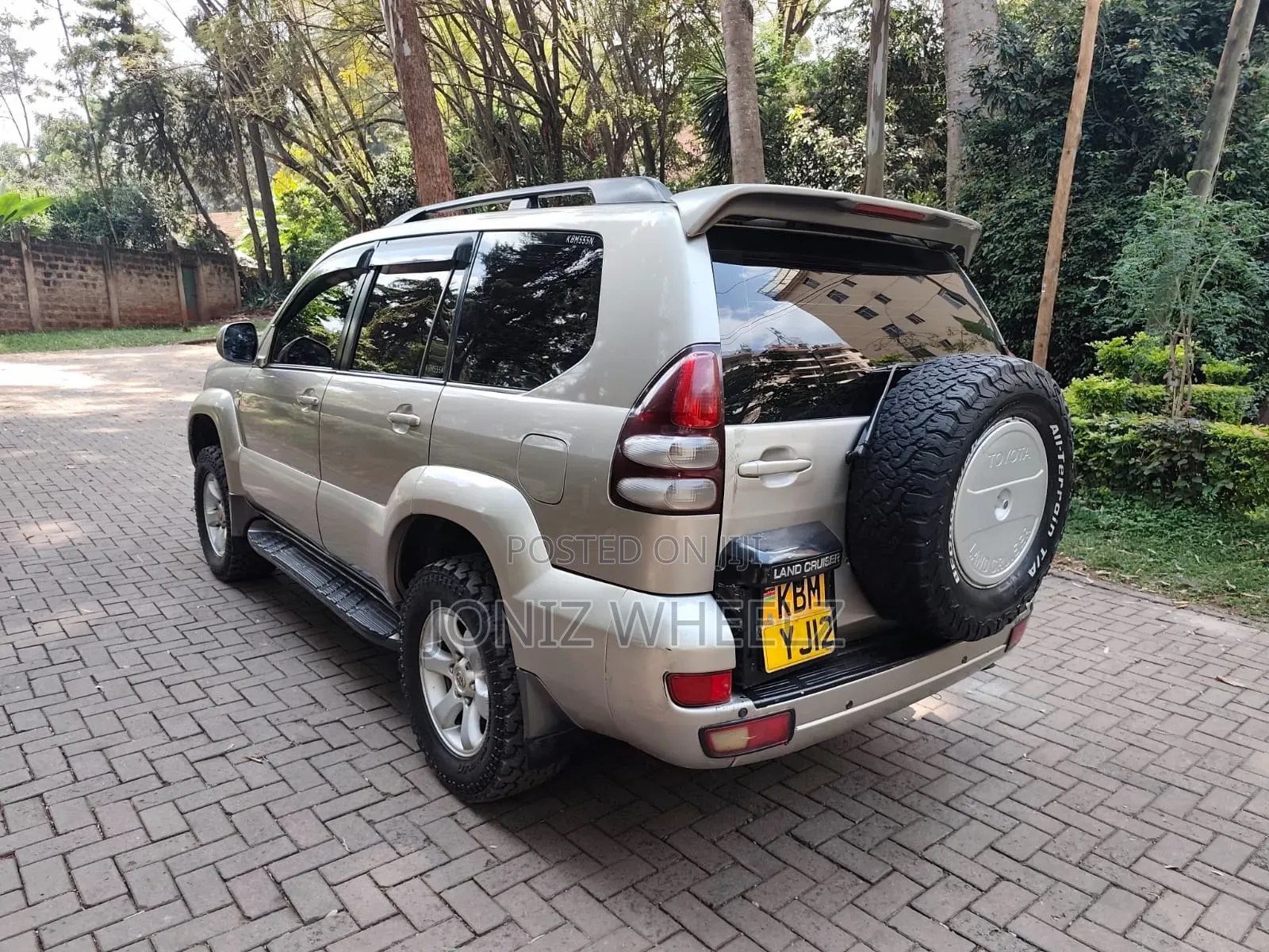 Toyota Land Cruiser Prado 2003 Gold