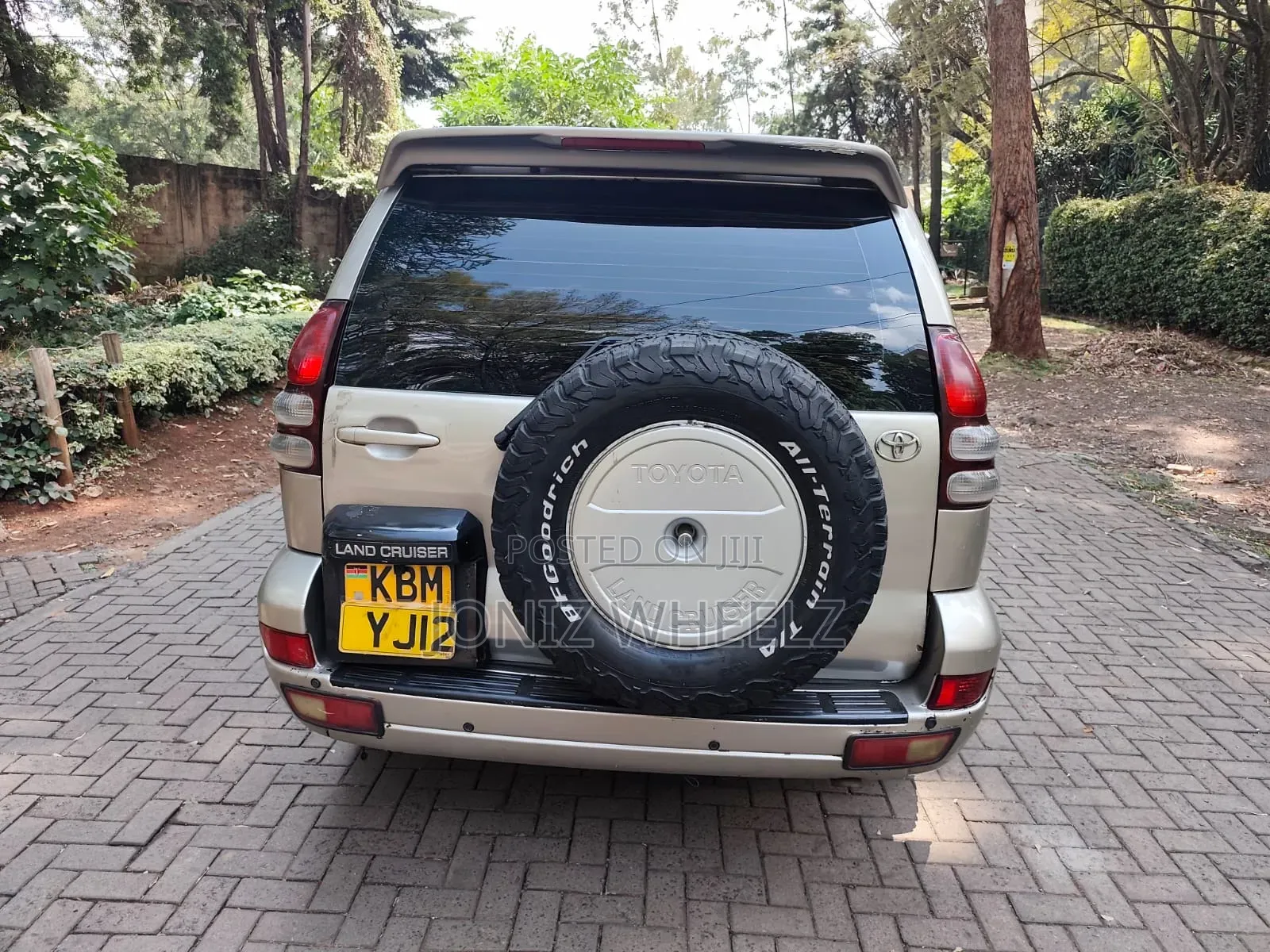 Toyota Land Cruiser Prado 2003 Gold