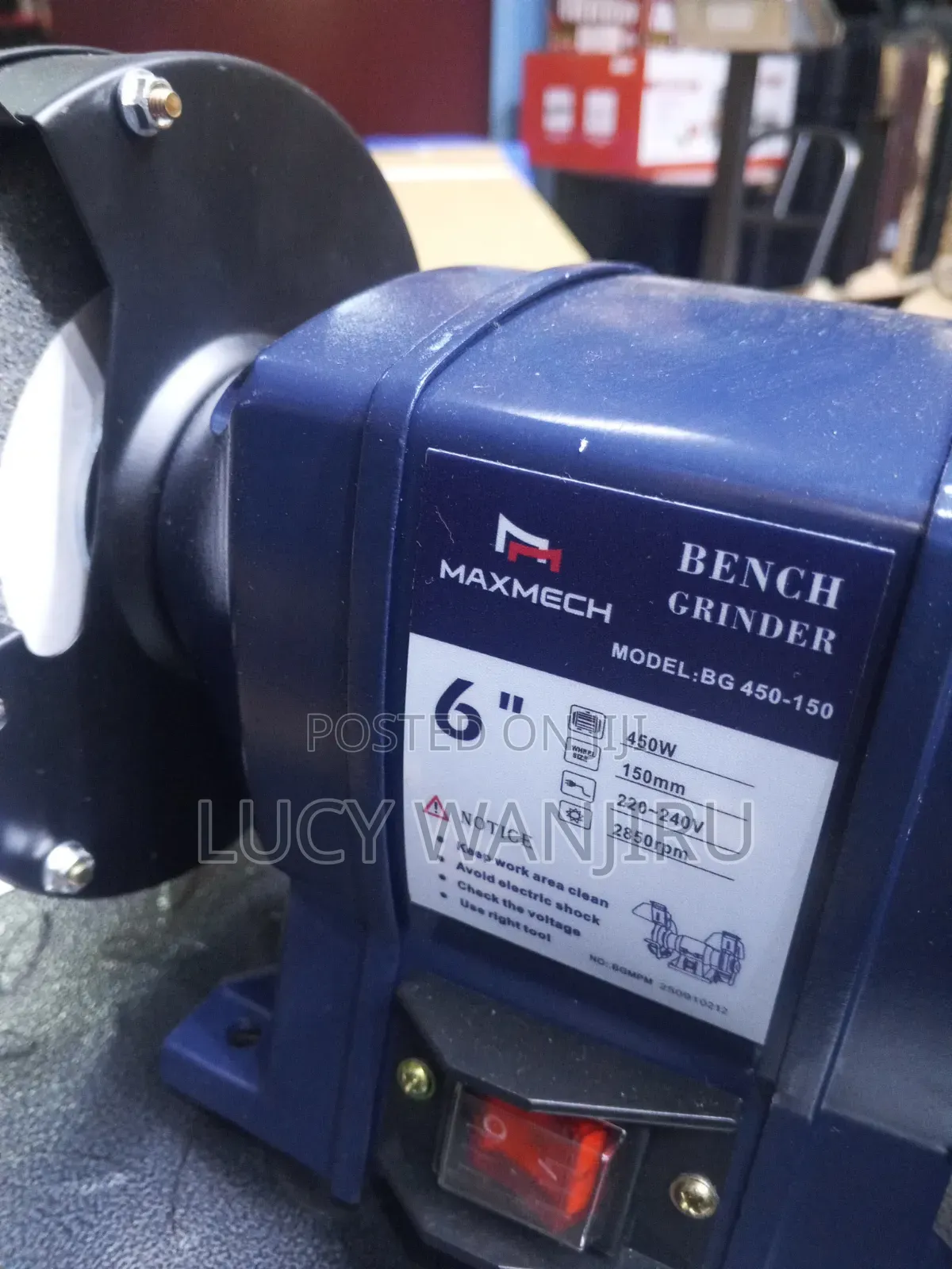 Brand New Well Performing Maxmech Grinder