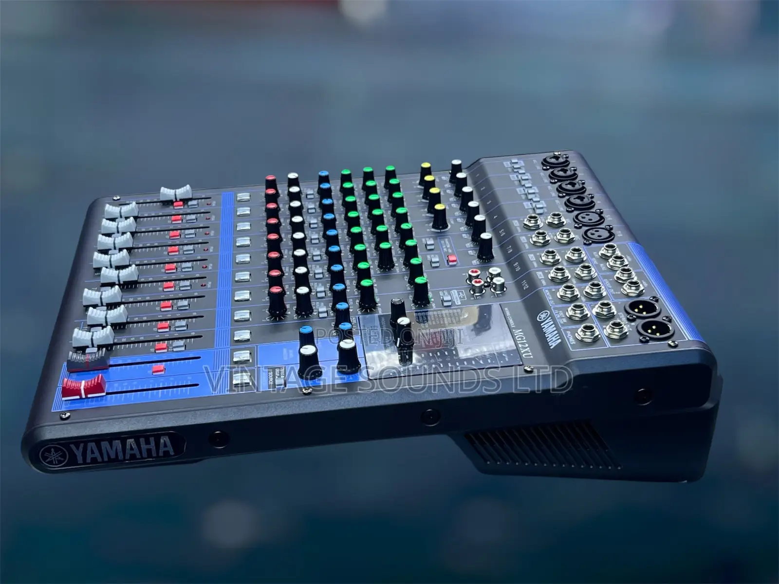 Yamaha MG12XU 12-Channel Mixer With USB FX - Excellent Condition