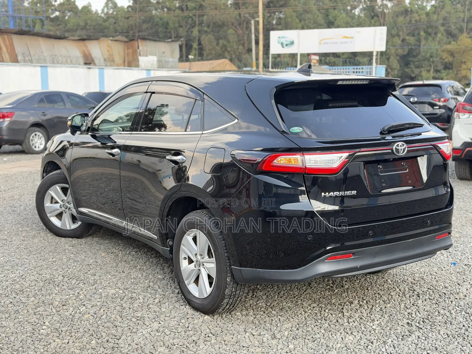 Toyota Harrier 2.0 2019 Black