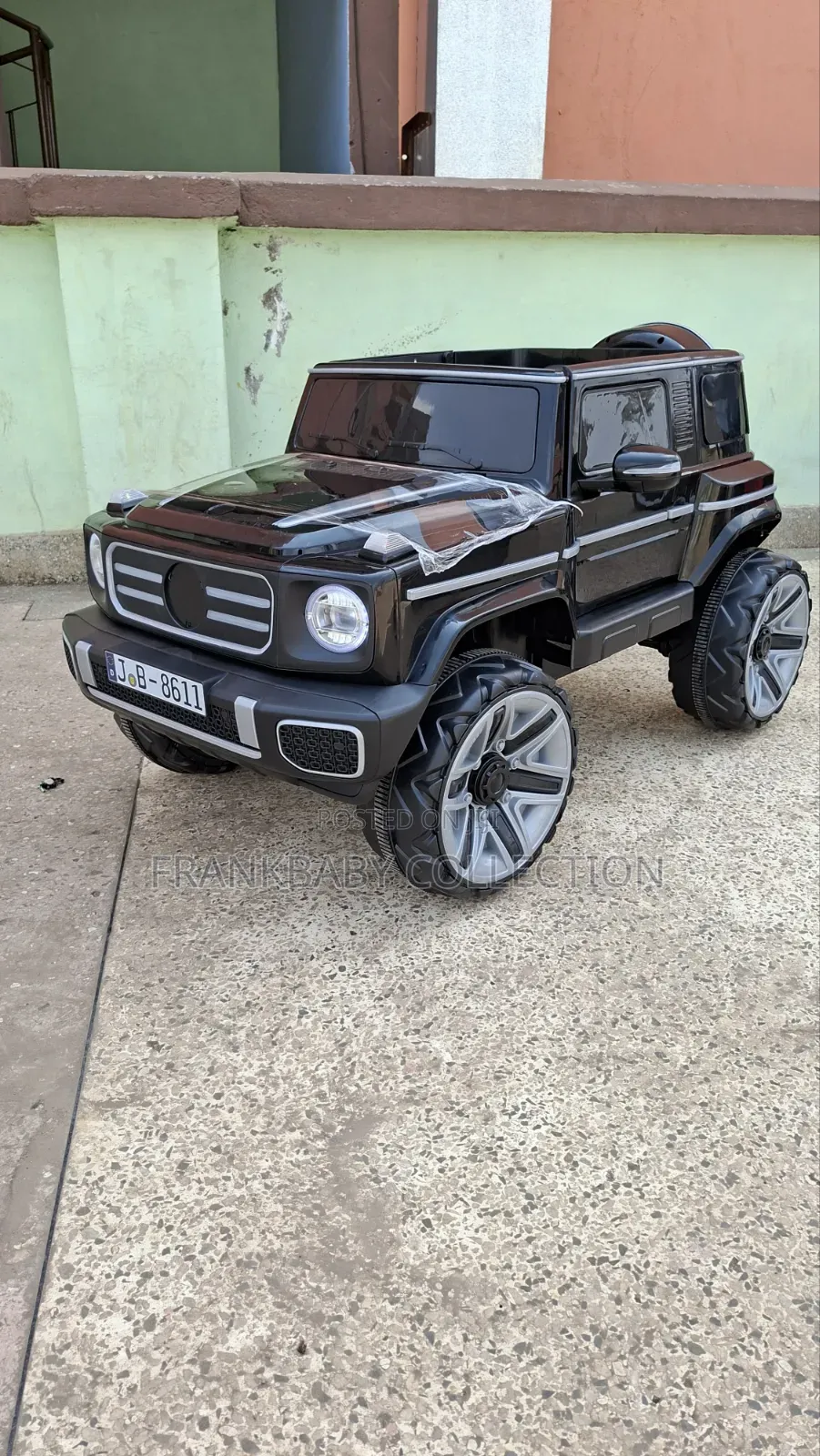 Kids Electric Ride-on SUV Car With Remote Control, Music LED Lights