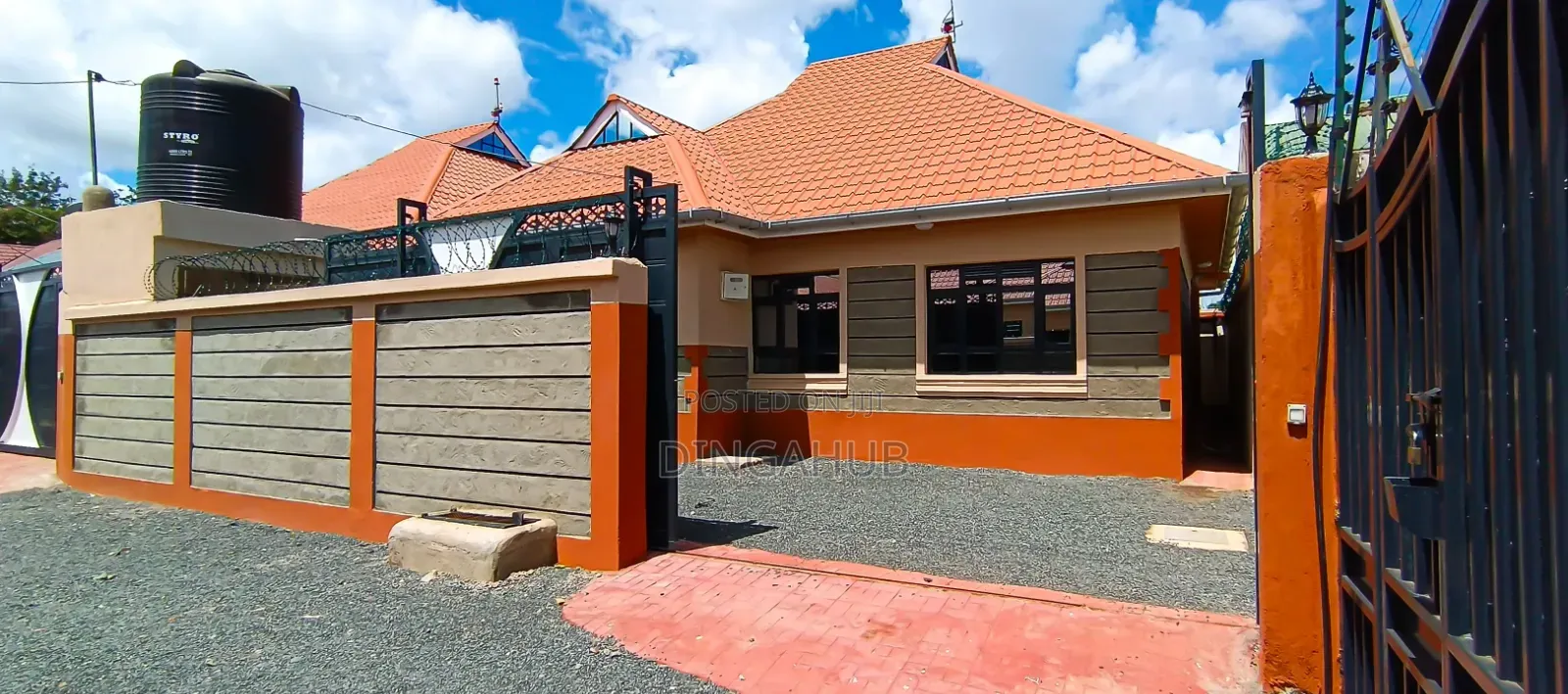 3bdrm Bungalow in Gwa Kairu, Nairobi Central for sale