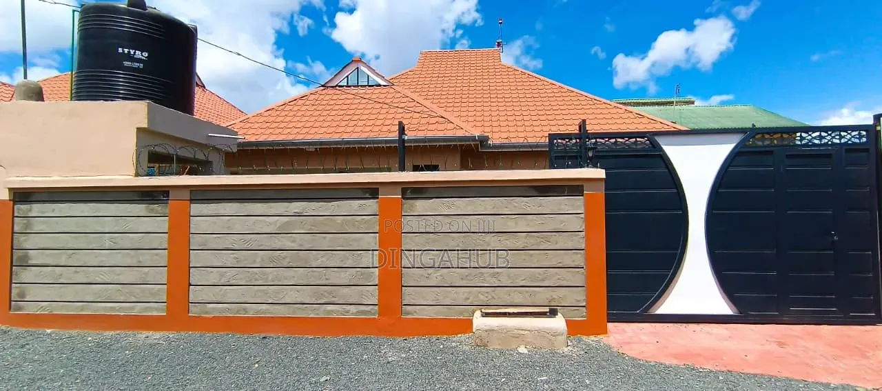 3bdrm Bungalow in Gwa Kairu, Nairobi Central for sale