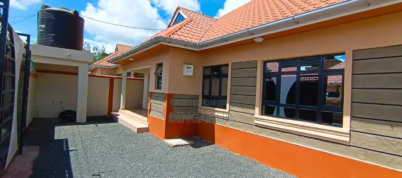 3bdrm Bungalow in Gwa Kairu, Nairobi Central for sale