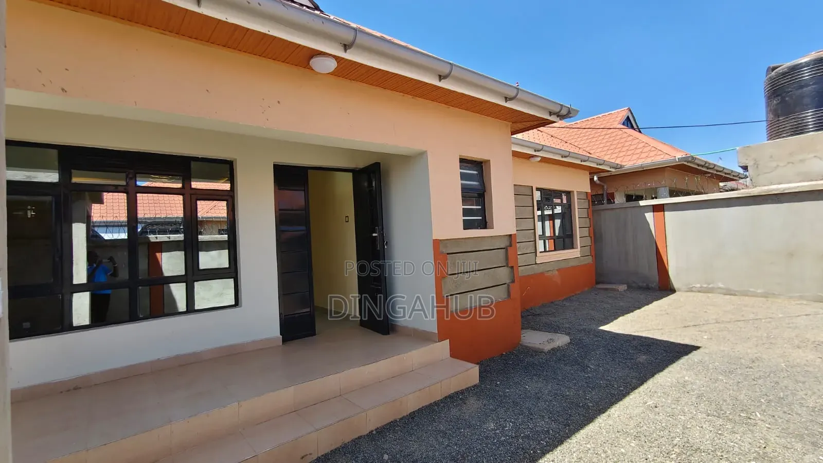 3bdrm Bungalow in Gwa Kairu, Nairobi Central for sale