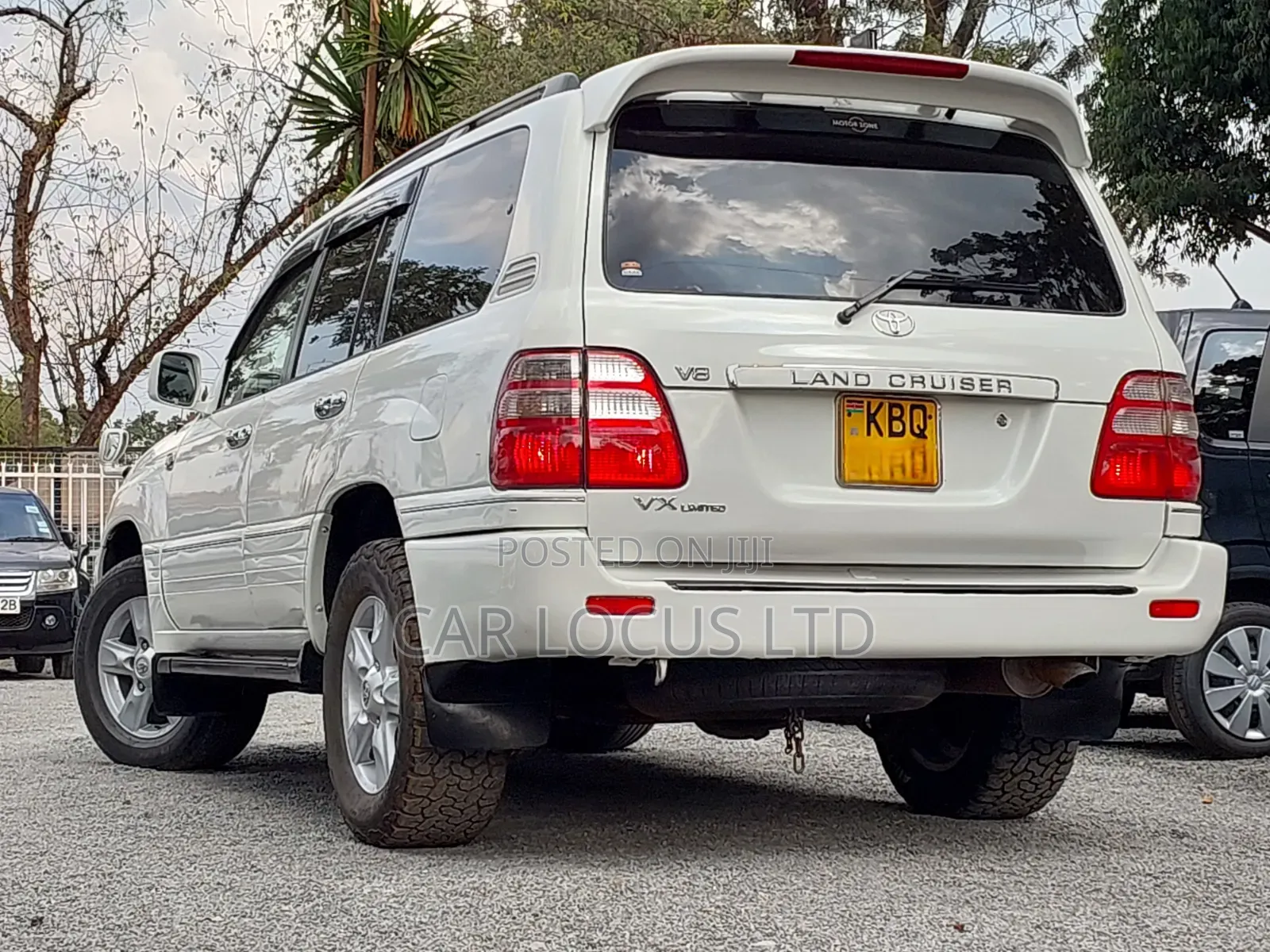 Toyota Land Cruiser 2004 White