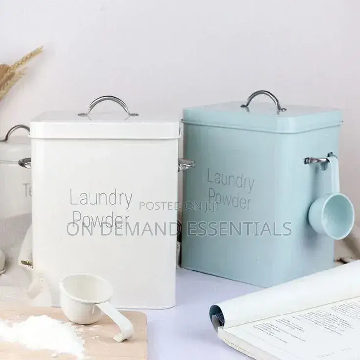 Alloy Laundry Powder Tin Comes With a Scoop
