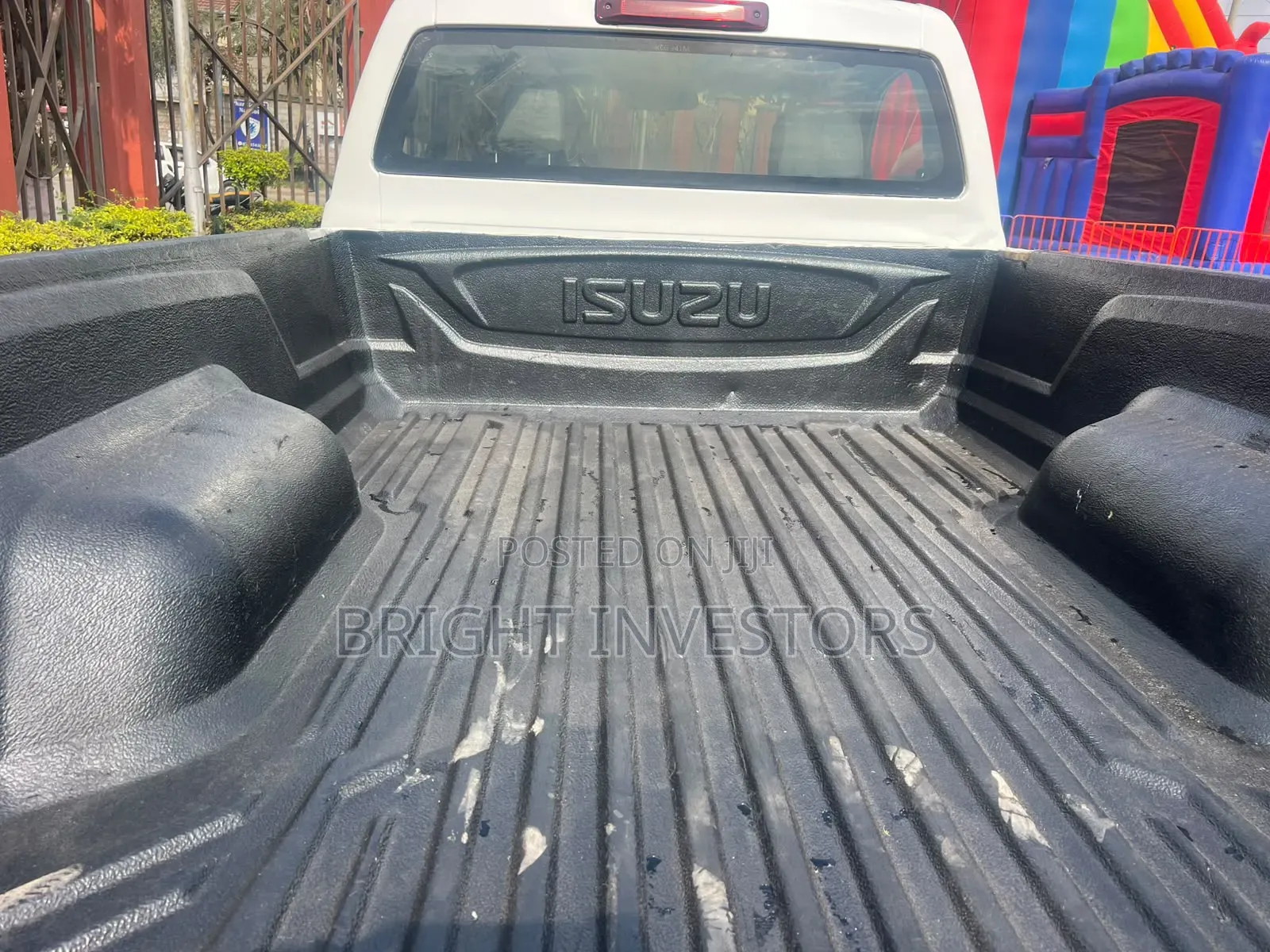 Isuzu D-MAX 2013 White