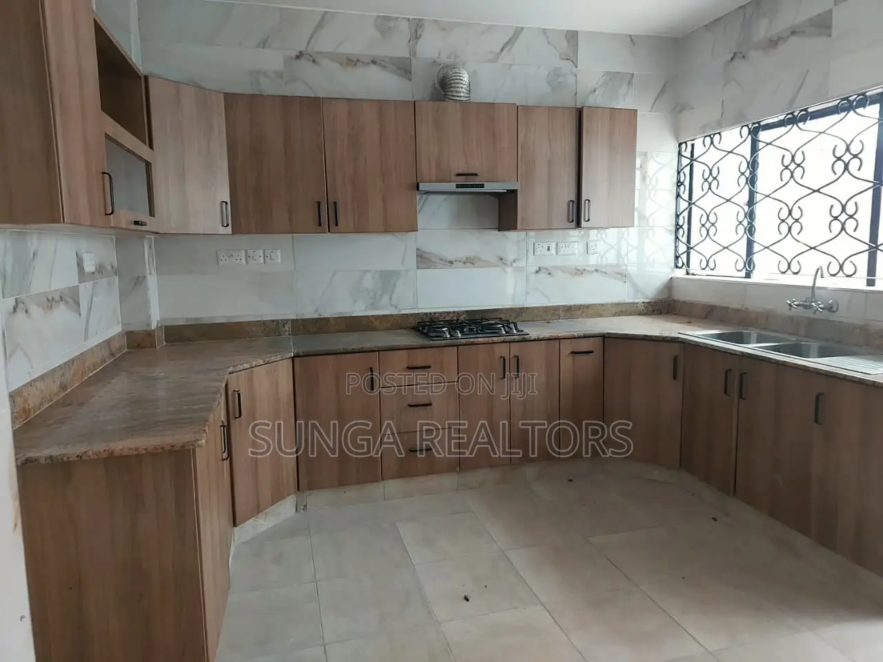 5bdrm House in Hurlingham for rent