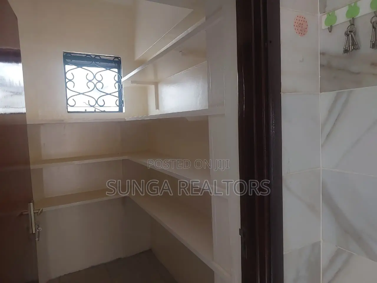 5bdrm House in Hurlingham for rent