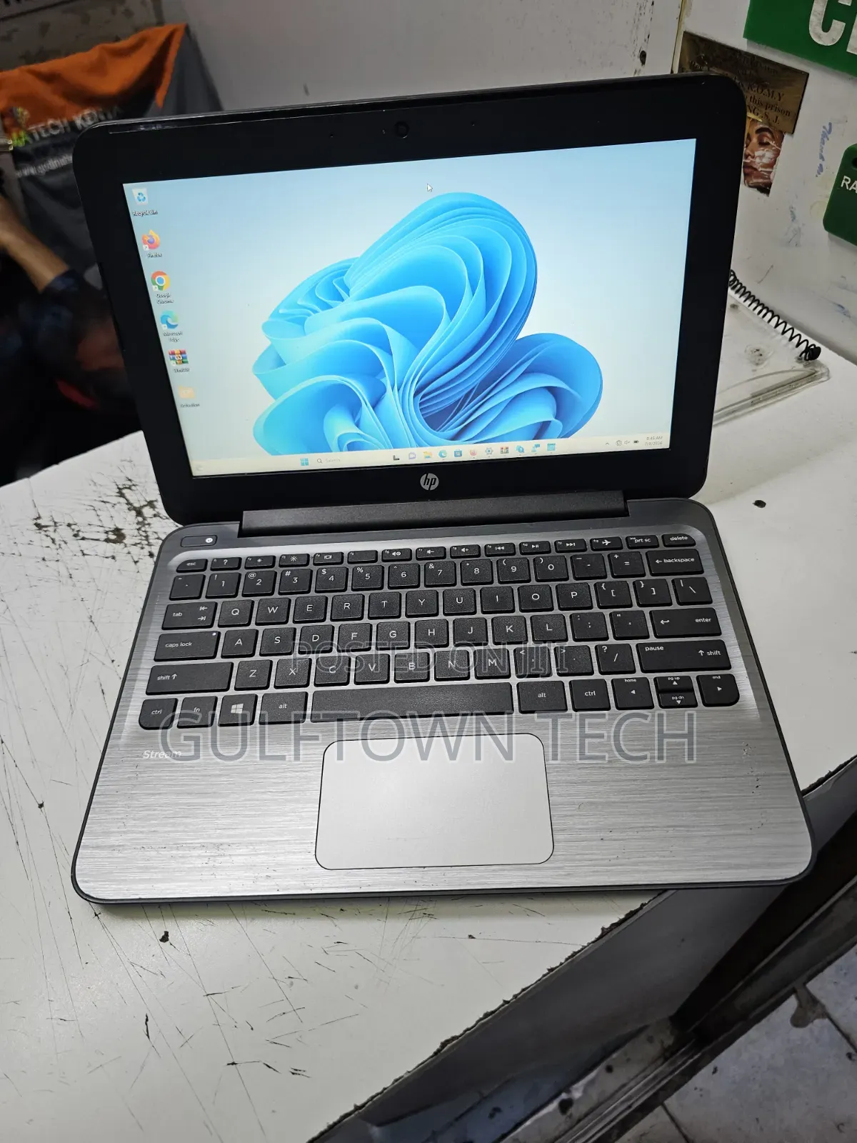 Laptop HP Stream 11 4GB Intel Celeron SSD 60GB