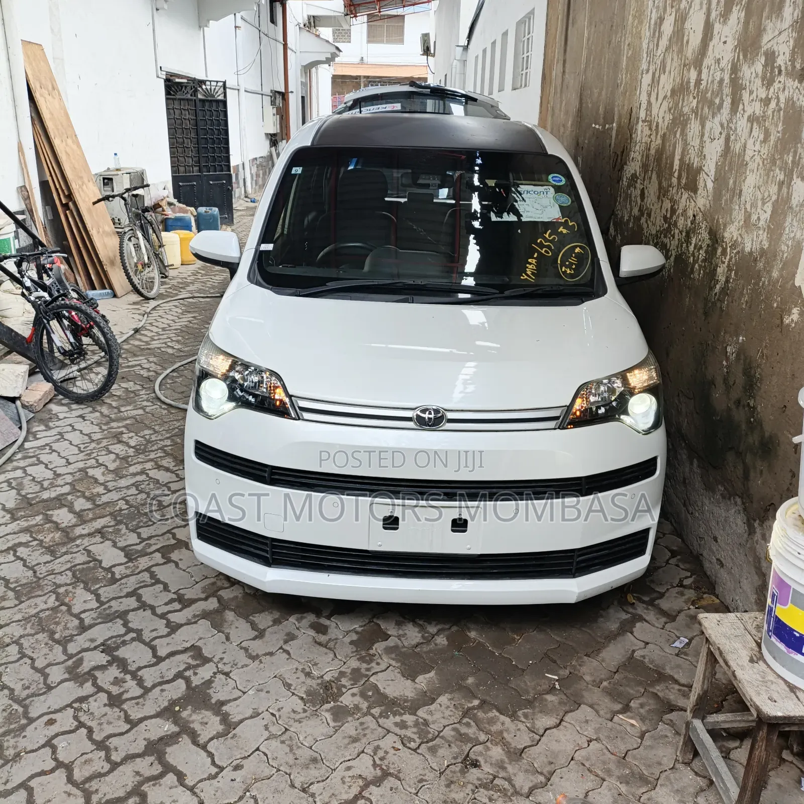 Toyota Spade 2019 White