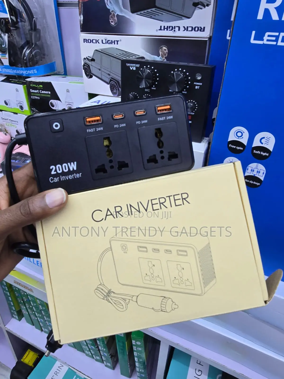 Portable 200W Car Inverter 12V DC to 220V AC Adapter