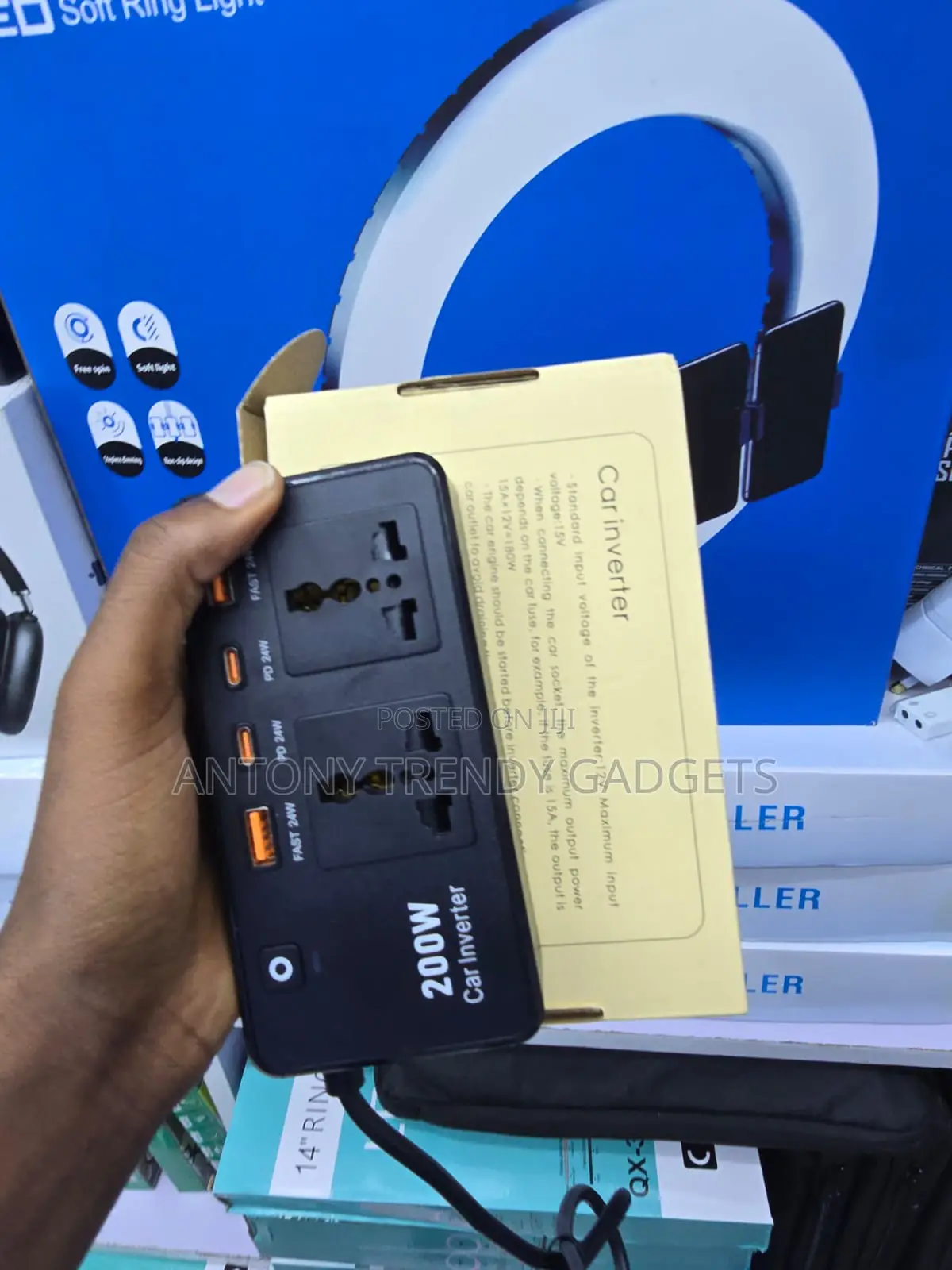 Portable 200W Car Inverter 12V DC to 220V AC Adapter