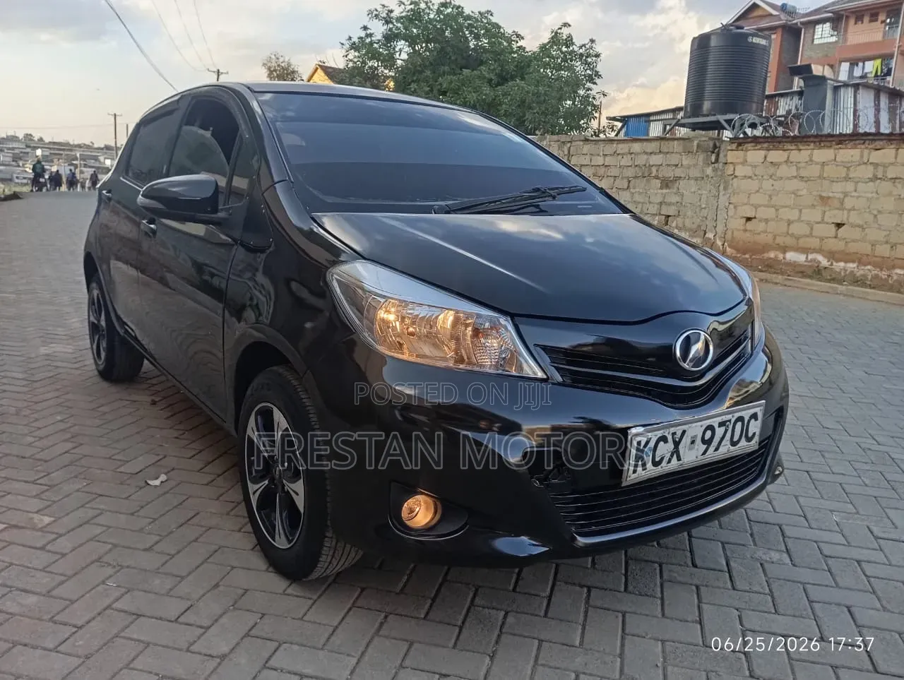 Toyota Vitz 2012 Black