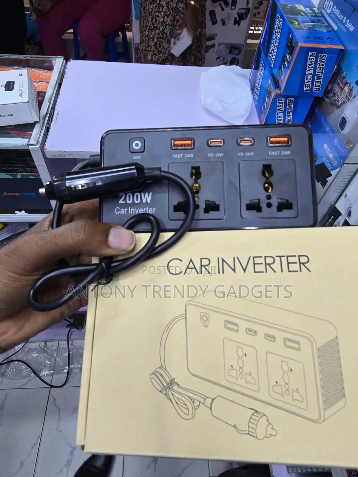200W Vehicle Power Inverter USB-C PD for Travel Camping