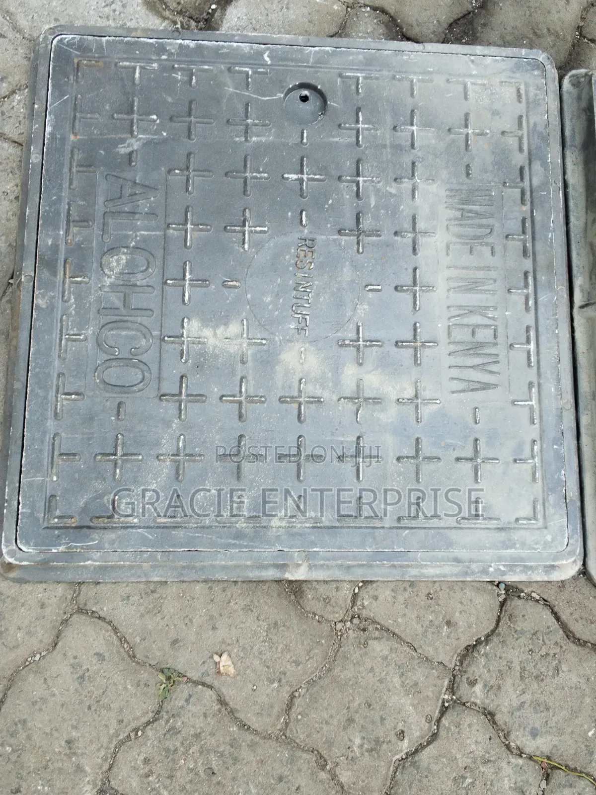 450 by 450 Reinforced Manhole Cover