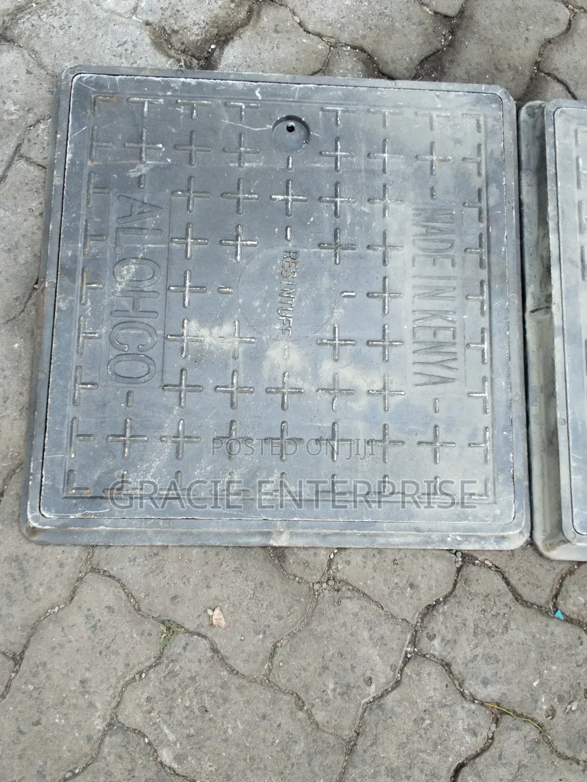 450 by 450 Reinforced Manhole Cover