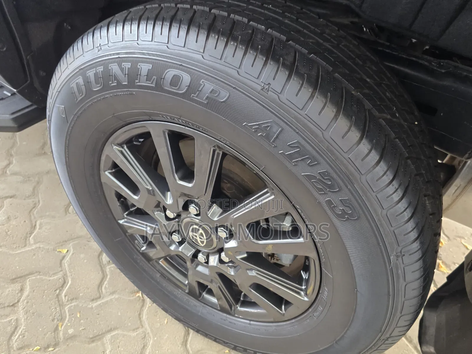 Toyota Land Cruiser Prado 2024 Gold