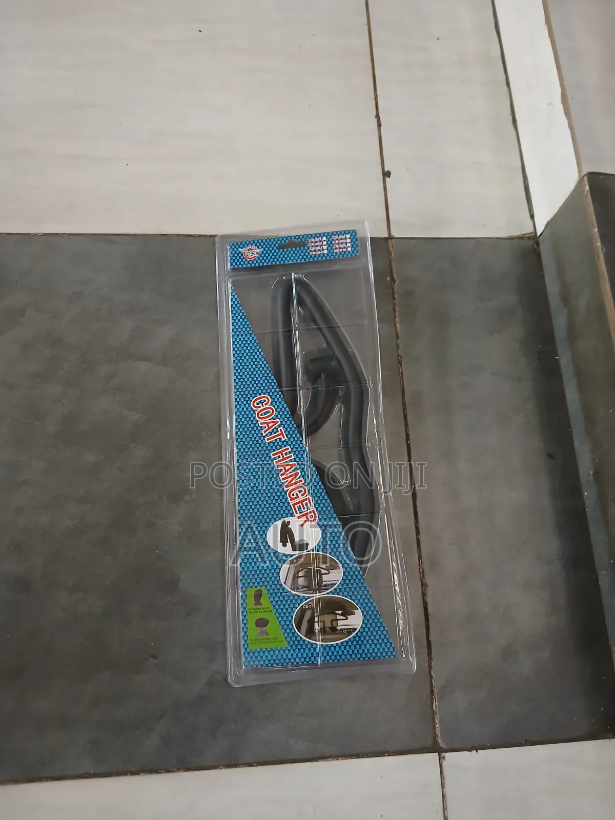 Car Headrest Coat Hanger | Universal Clothes Holder