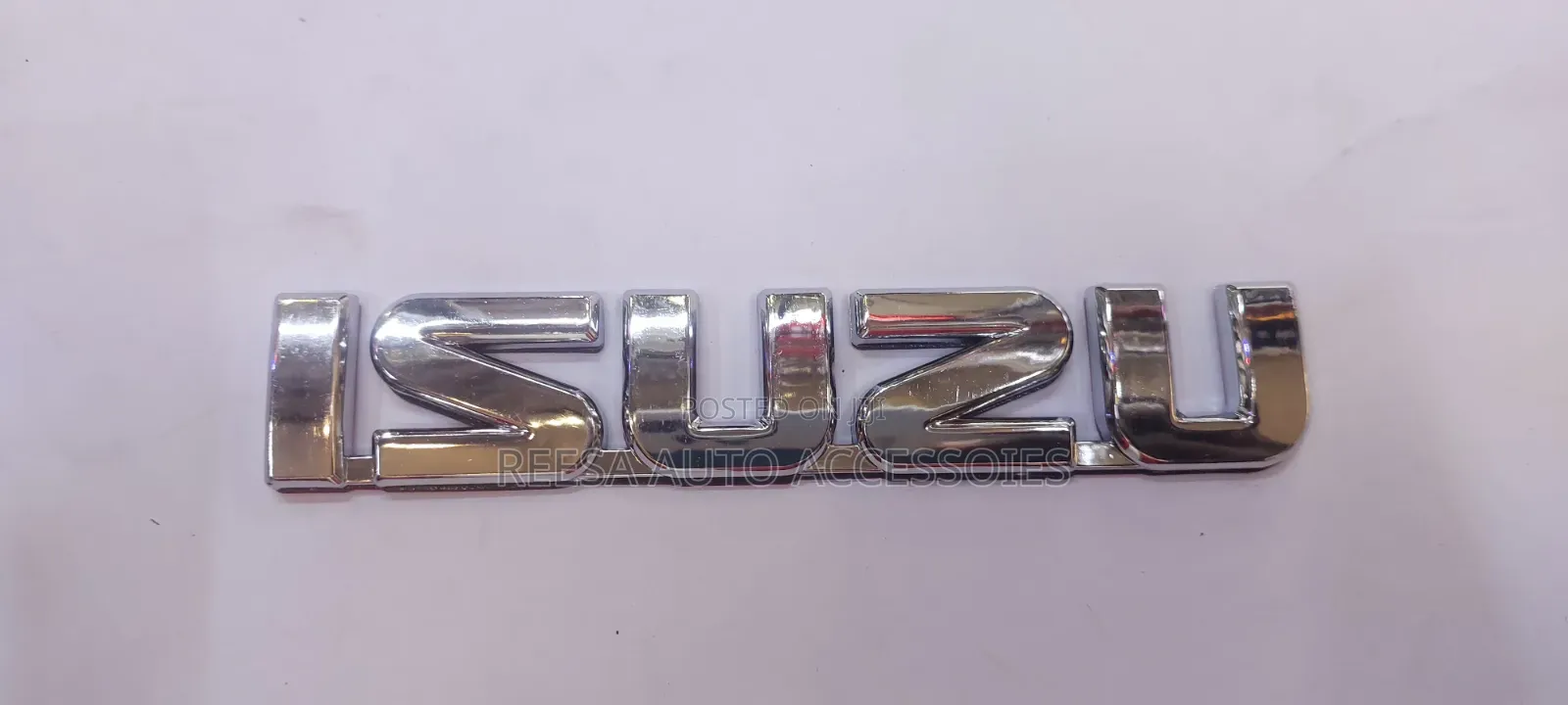 Emblem Isuzu