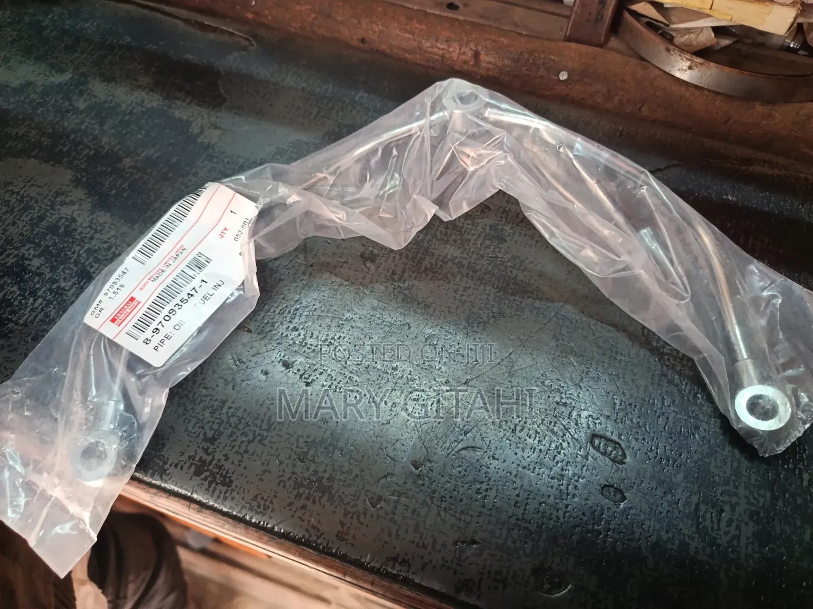 Fuel Injector Pipe for Isuzu NPR and NQR Trucks.