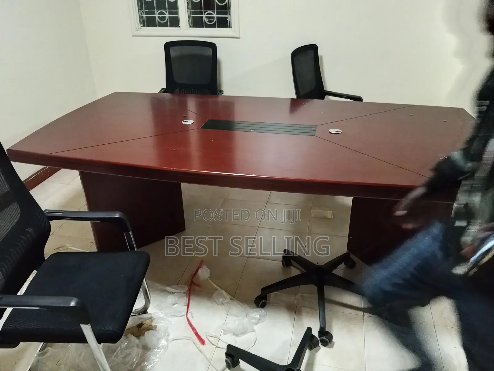 Best Boardroom Table/Meeting Table - Mahogany Effect