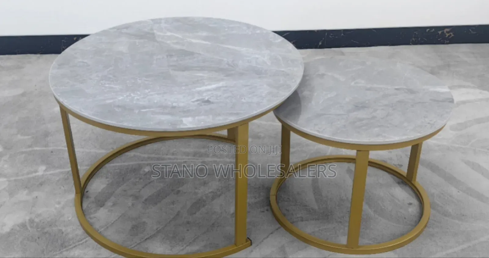 Round Nesting Coffee Table