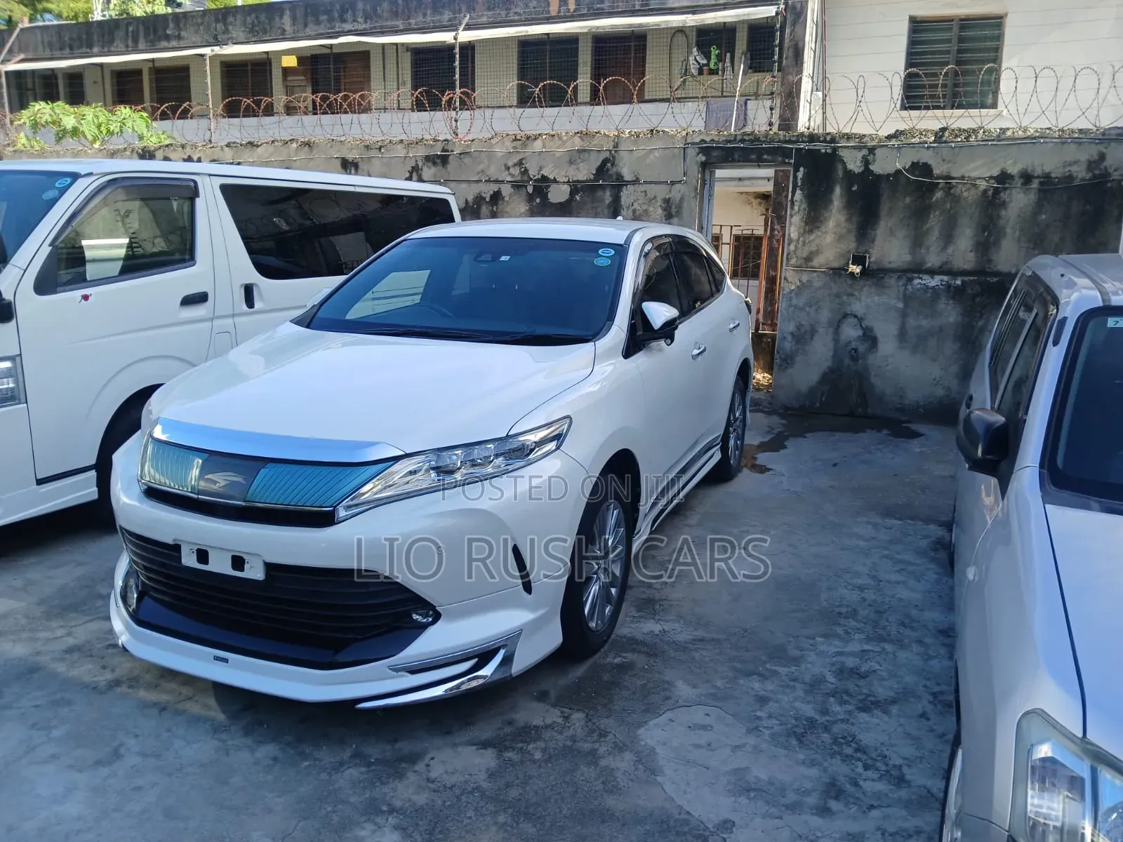 Toyota Harrier 2019 White