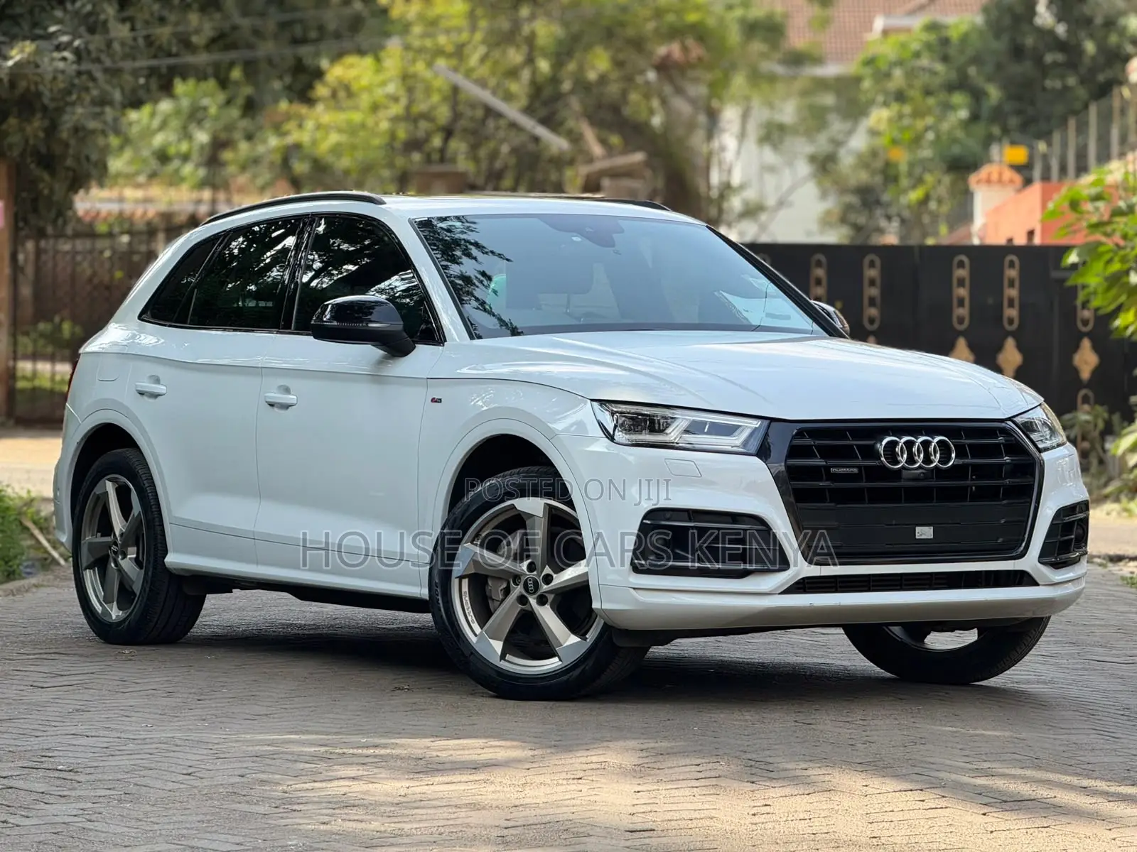 Audi Q5 2.0T Premium AWD quattro 2019 White
