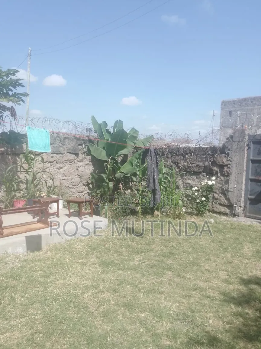 3bdrm Bungalow in Kitengela for sale