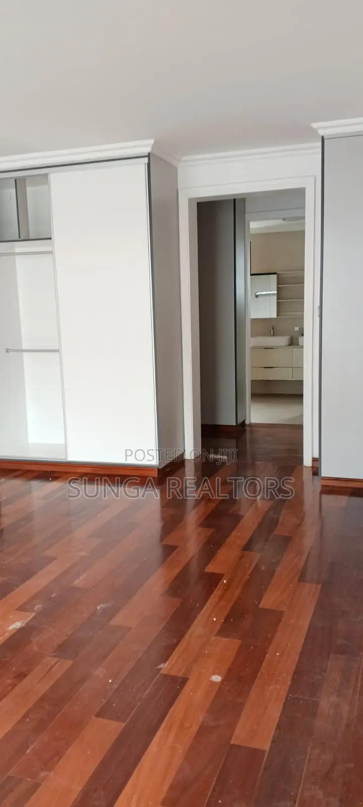 7bdrm House in Royal Park Estate for rent