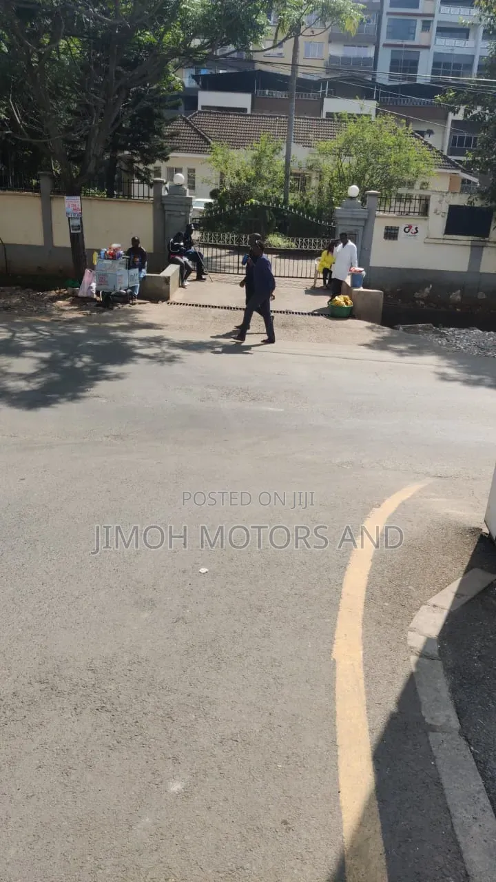 10bdrm Block of Flats in 1St Avenue, Parklands/Highridge for sale